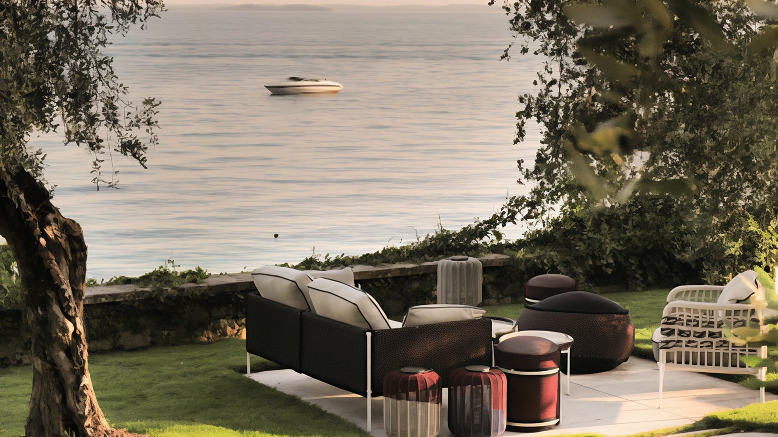La famiglia Rana ha creato Riviera a Punta San Vigilio sul Lago di Garda, un progetto che celebra la natura e l'estate con ristorante, terrazza panoramica e beach club. Un investimento che valorizza un luogo ricco di storia e emozioni.