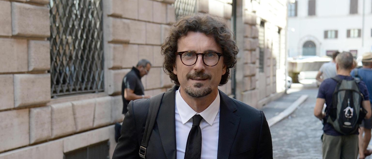 Toninelli, Grillo impugnerà il voto, il simbolo è suo