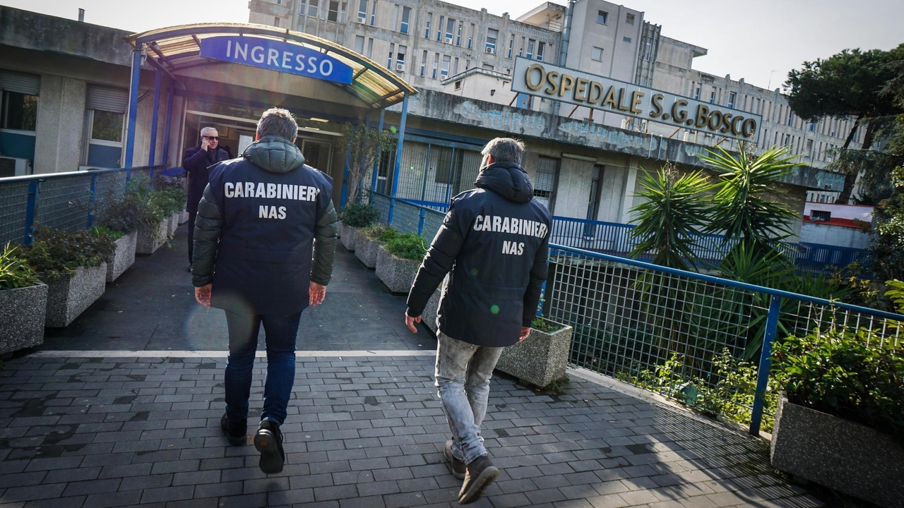 Il blitz dei carabinieri all'ospedale San Giovanni Bosco di Napoli, controllato dal Clan Contini