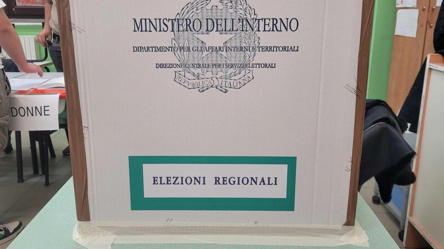 Regionali: seggi chiusi alle 23, riaprono domani alle 7