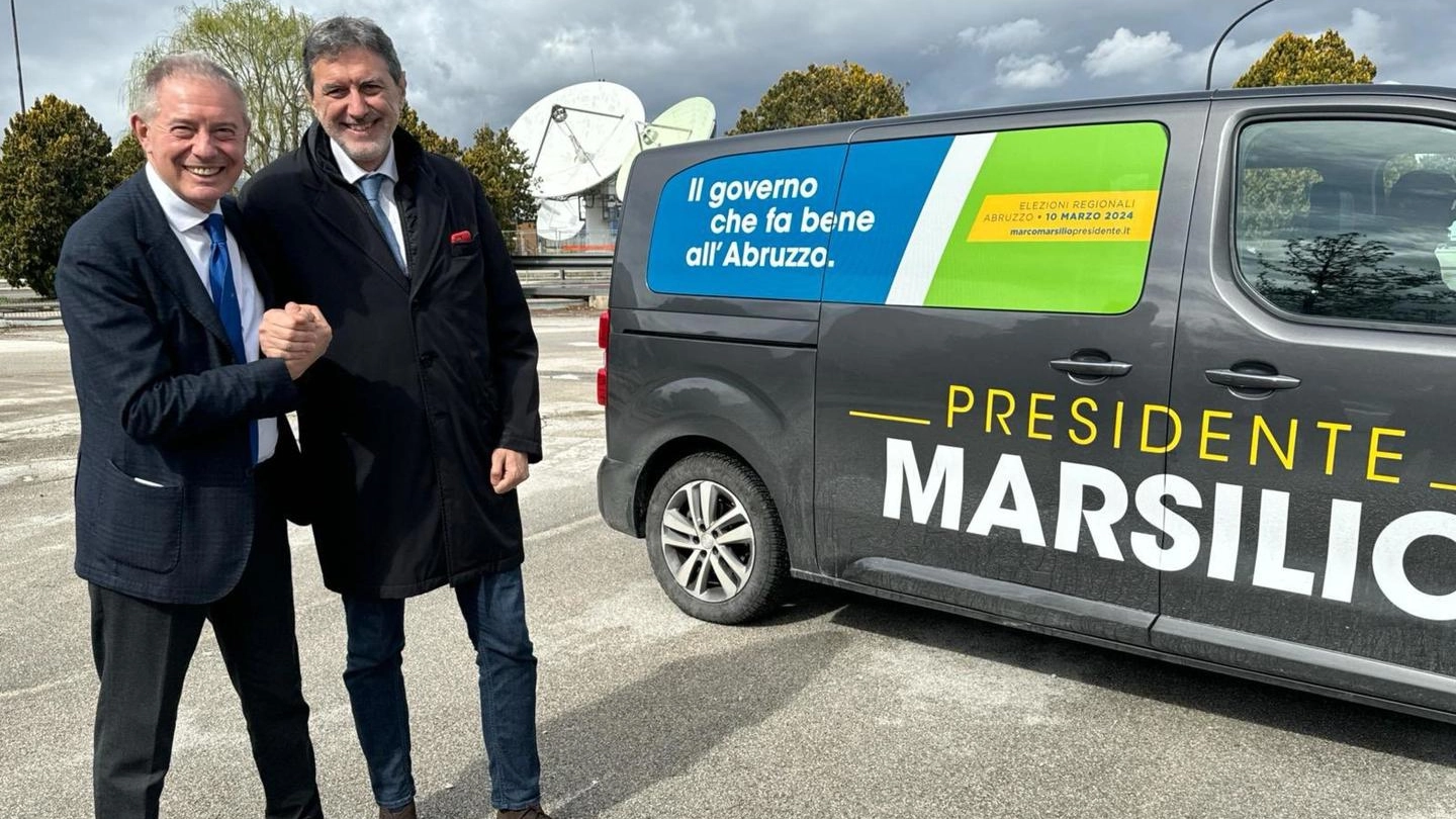 Il ministro delle Imprese Adolfo Urso, con il presidente abruzzese, Marco Marsilio