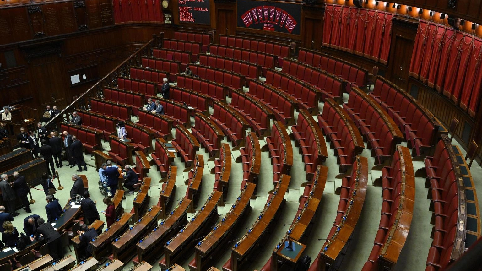 Ottava fumata nera del Parlamento sul giudice per la Consulta