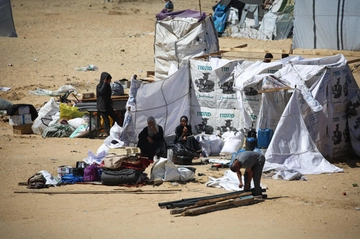 Nelle tendopoli di Gaza: "Violenze sulle donne. C’è la legge del più forte"