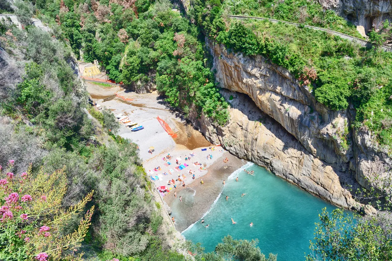 Mare, le 10 spiagge italiane regine di Instagram