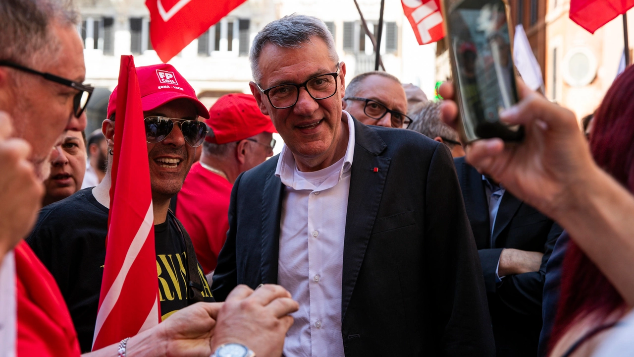 Maurizio Landini, 63 anni, è segretario nazionale della Cgil dal gennaio 2019