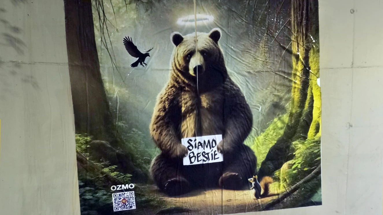 L'opera dello street artist Ozmo dedicato all'orsa KJ1