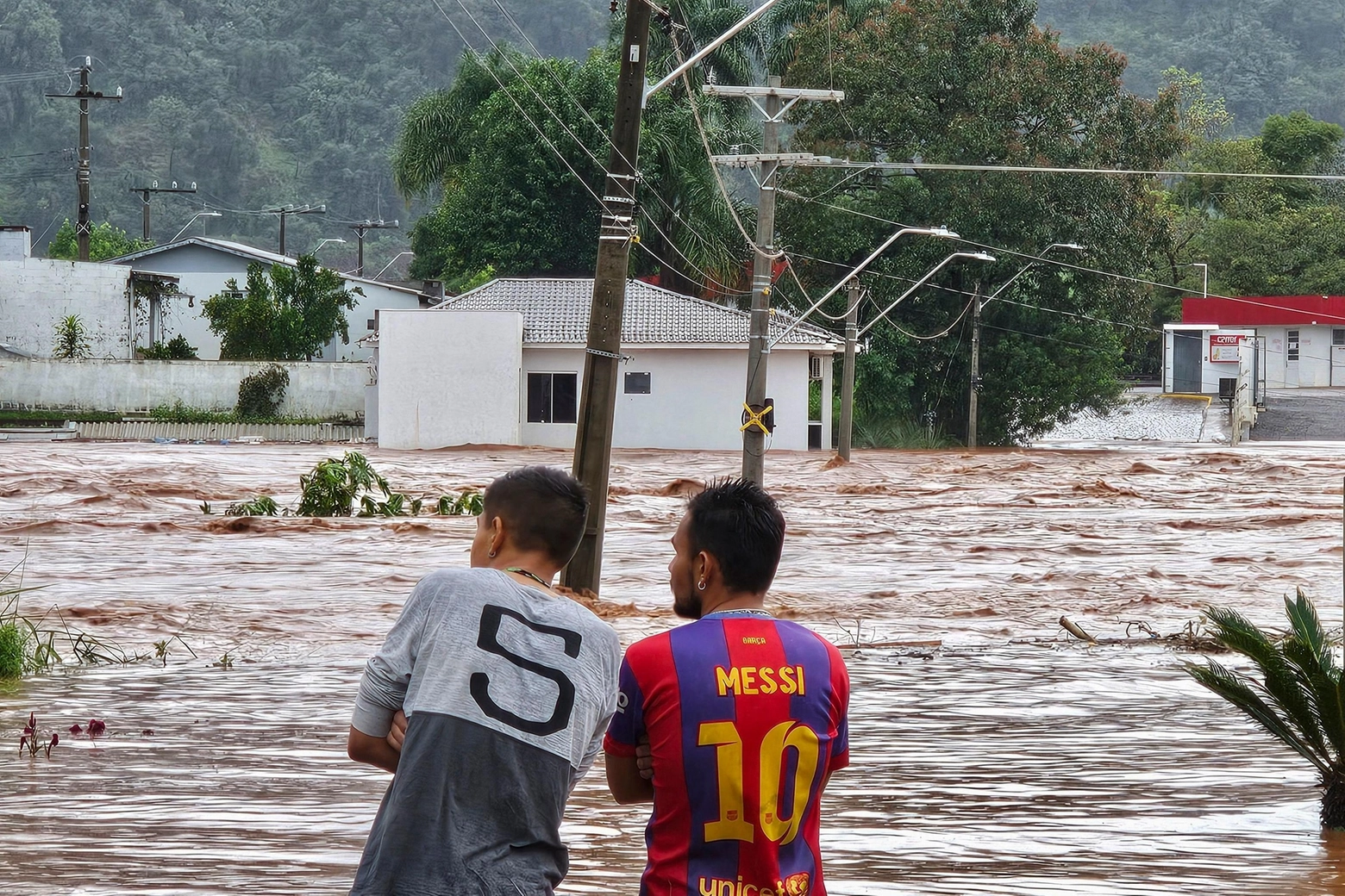 Brasile, sale il bilancio dei morti dopo il crollo di una diga al sud: cosa sta succedendo