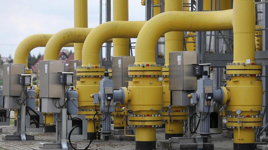 Il prezzo del gas resta su massimi 15 mesi, chiude a 51,73 euro