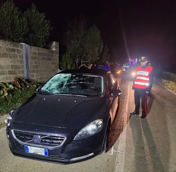 Investito e ucciso a 22 anni in monopattino a Tricase (Lecce): l’automobilista aveva bevuto