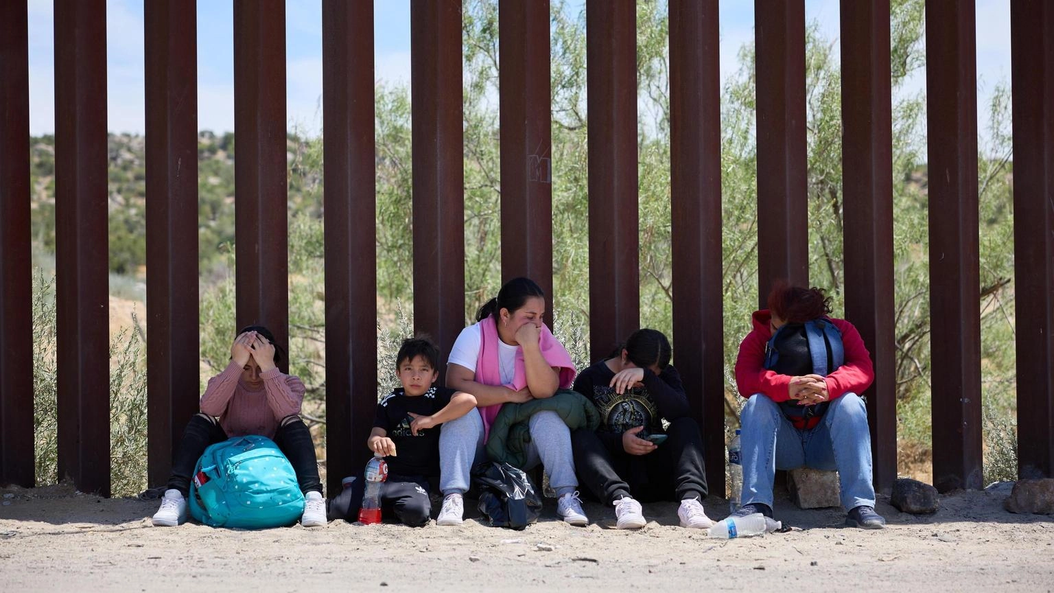 Calo di migranti record al confine Usa-Messico, come nel 2020