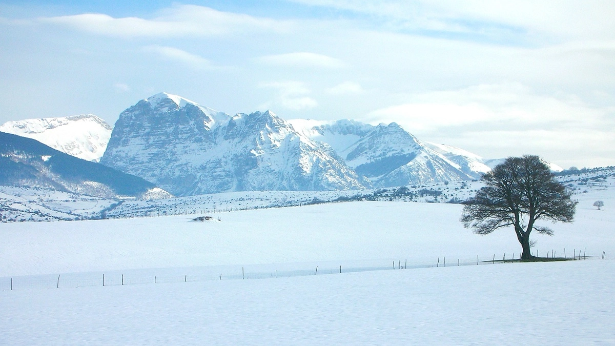 La vista sul Monte Bove d'inverno