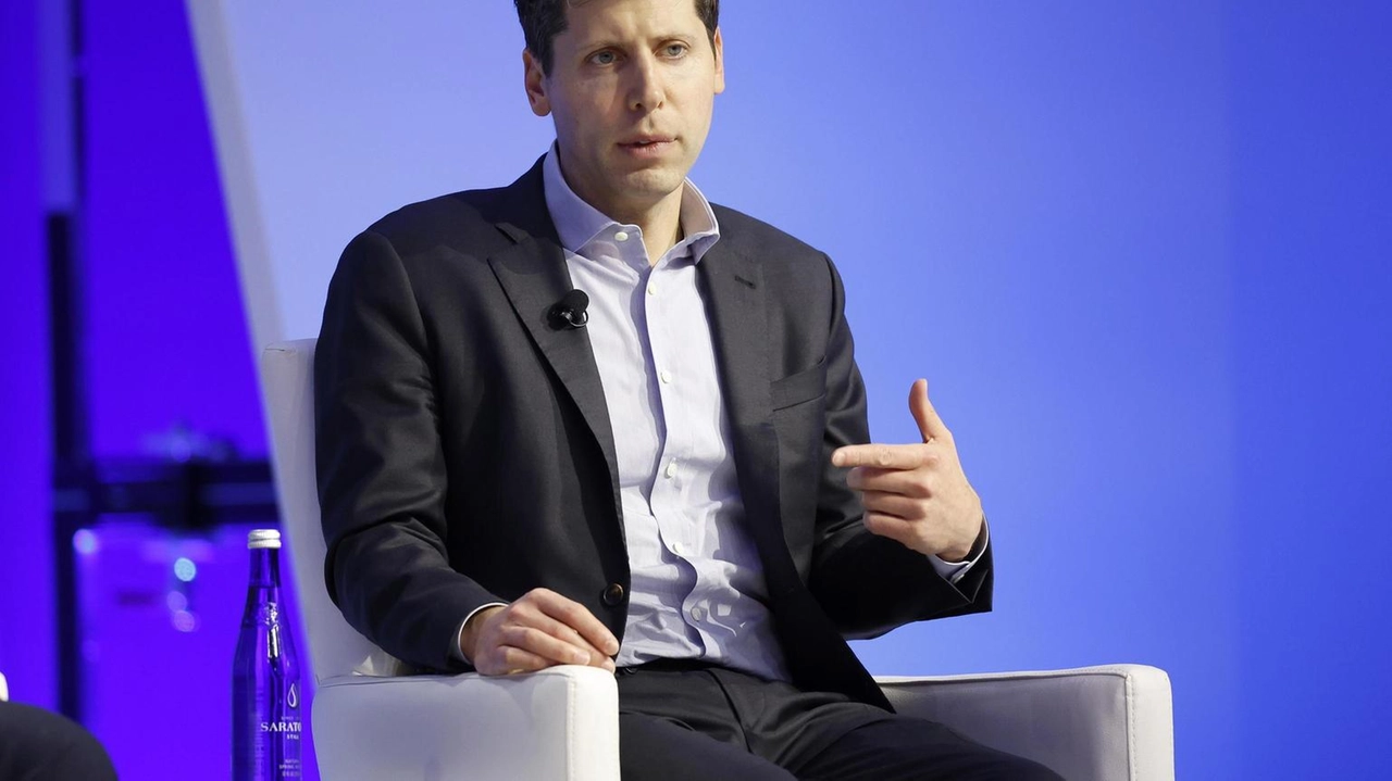 Il CEO di OpenAI, Sam Altman, esclude azioni legali contro DeepSeek, nonostante i tentativi di replica dei modelli AI.