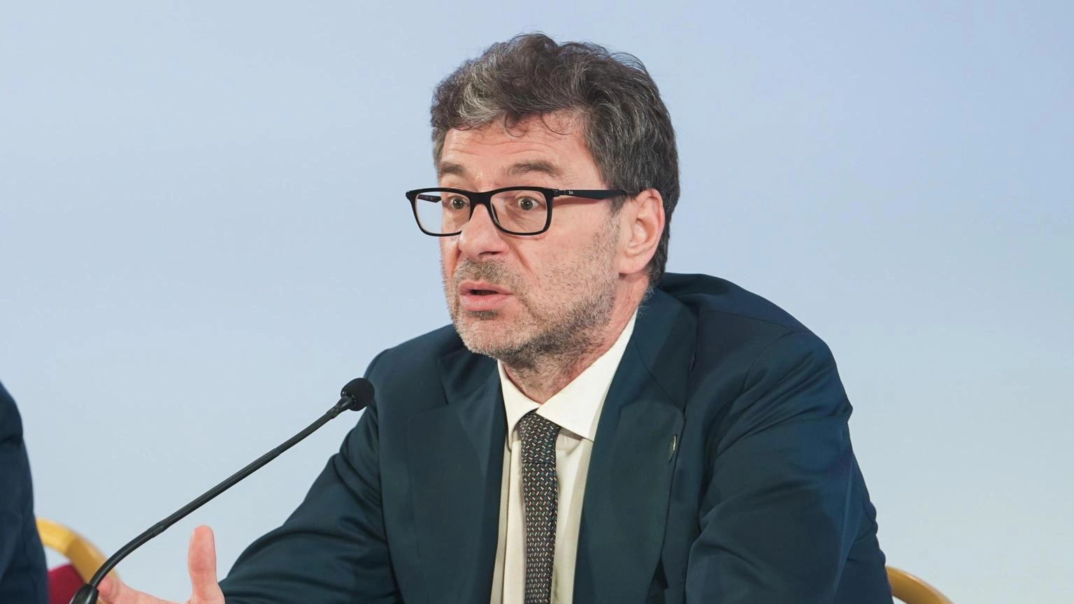 Giorgetti, 'presto prime risultanze ispettori in Fondazione Crt'