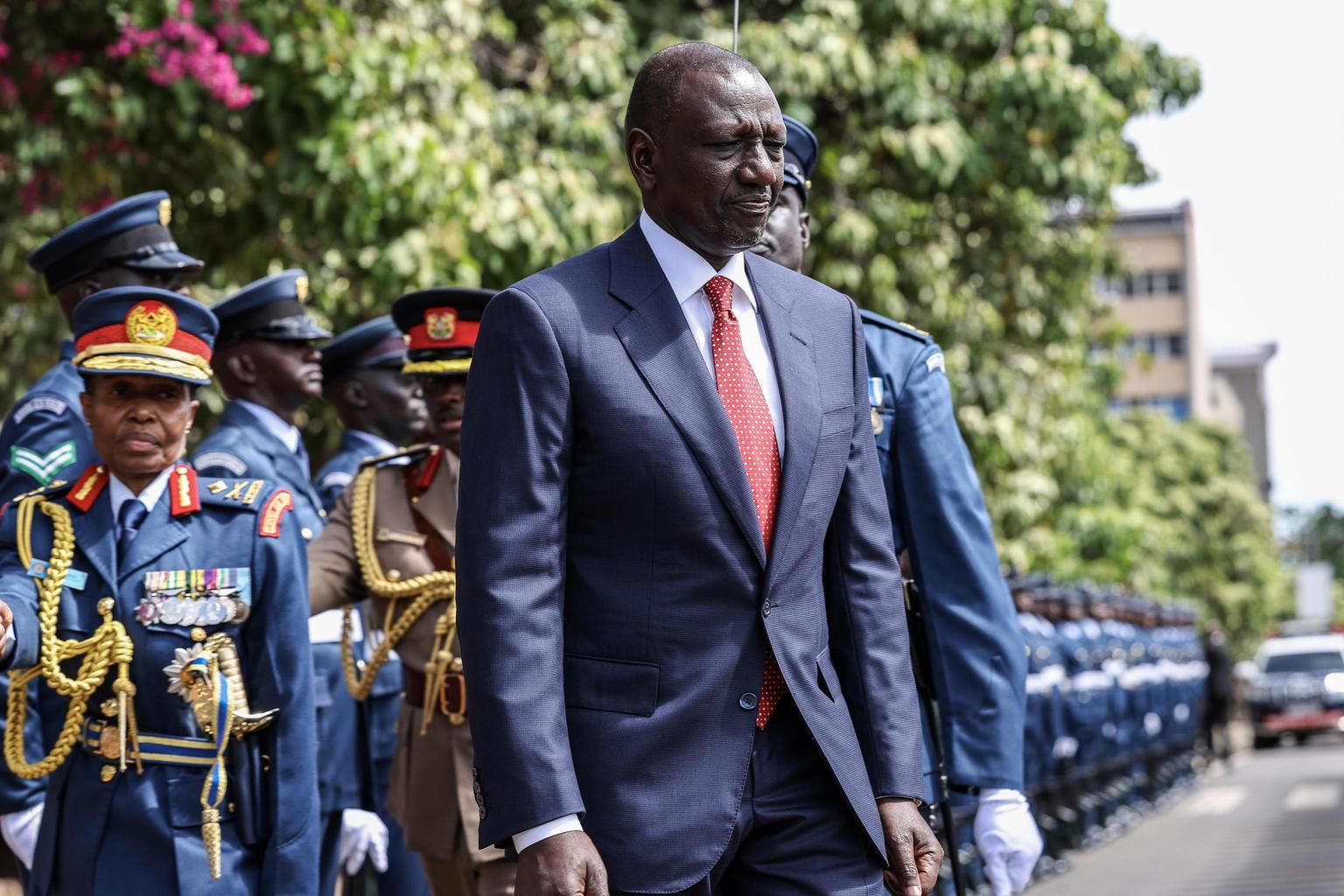 William Ruto esorta al cessate il fuoco nella RDC durante il summit in Tanzania