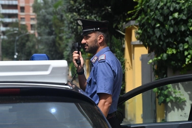 Padre e figlio feriti a forbiciate: 46enne accusato di tentato omicidio a Napoli
