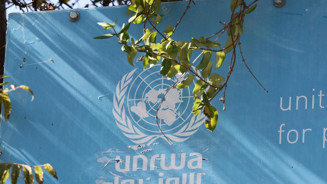 L'ambasciatore israeliano ha inviato una lettera alle Nazioni Unite chiedendo la cessazione delle operazioni Unrwa a Gerusalemme.