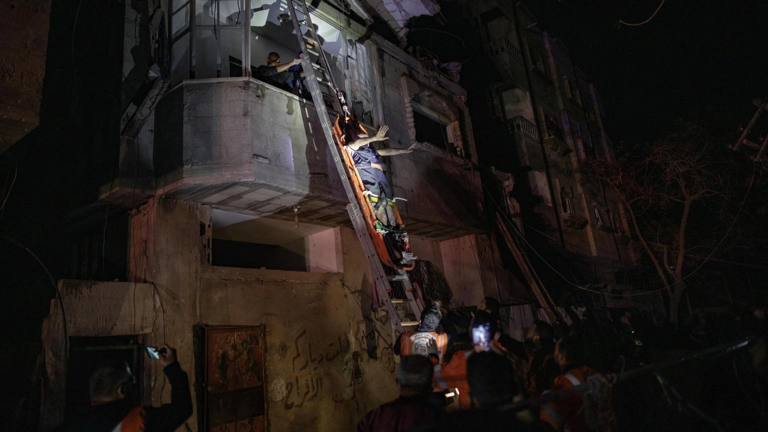 Raid israeliano contro una casa a Rafah, uccise 9 persone