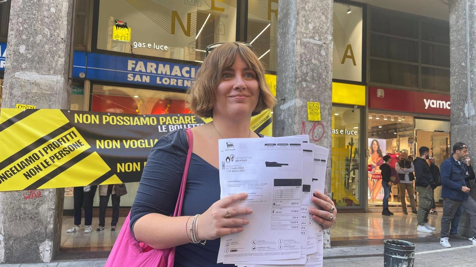 Donne meno retribuite, caro-bollette pesa di più