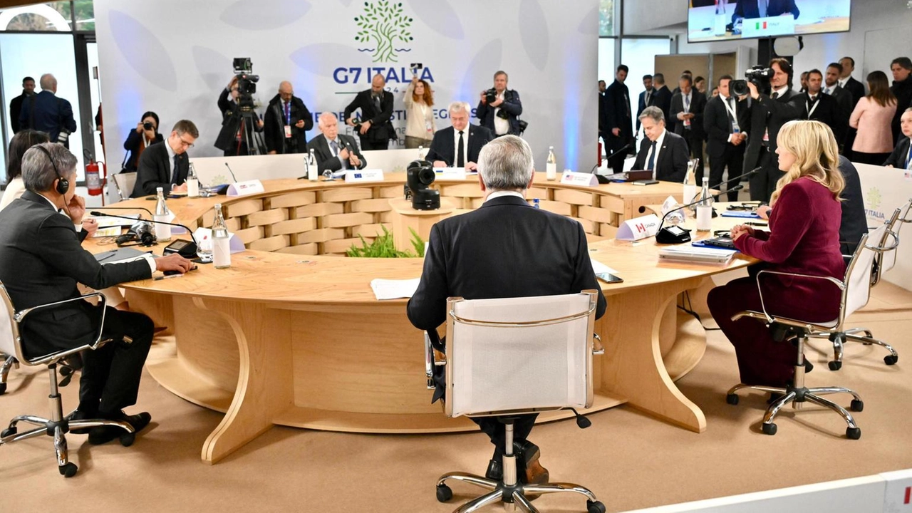 G7, 'non tollereremo le minacce russe di usare l'atomica'