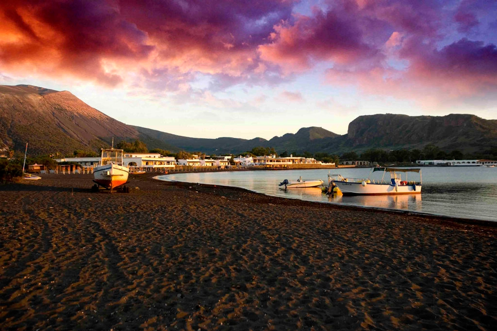 Spiaggia do Sabbie nere, Vulcano, Eolie