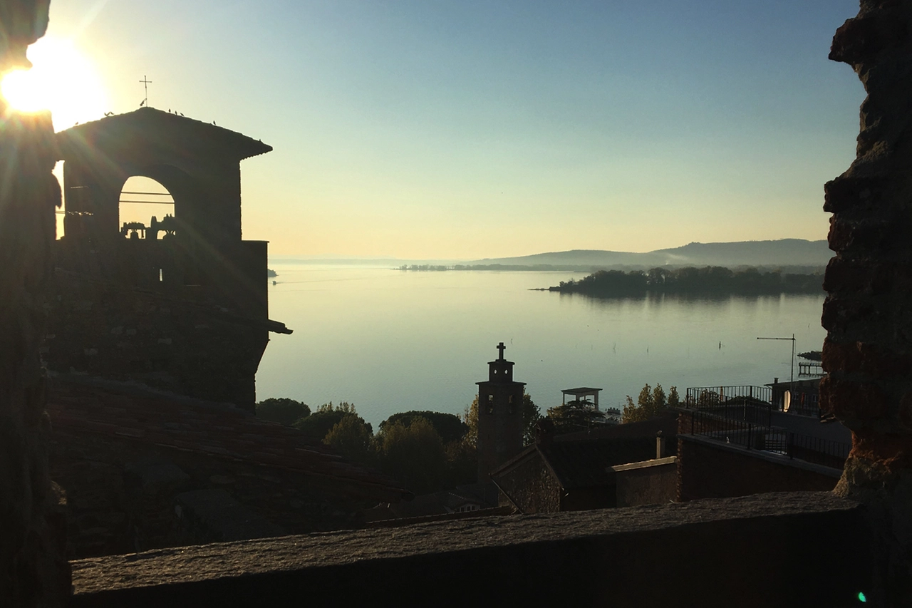 Tramonto sul Lago Trasimeno a Passignano