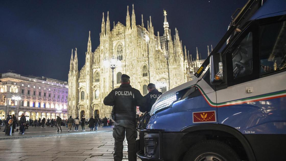 Abusi di Capodanno: "Salvata dal mio ragazzo"