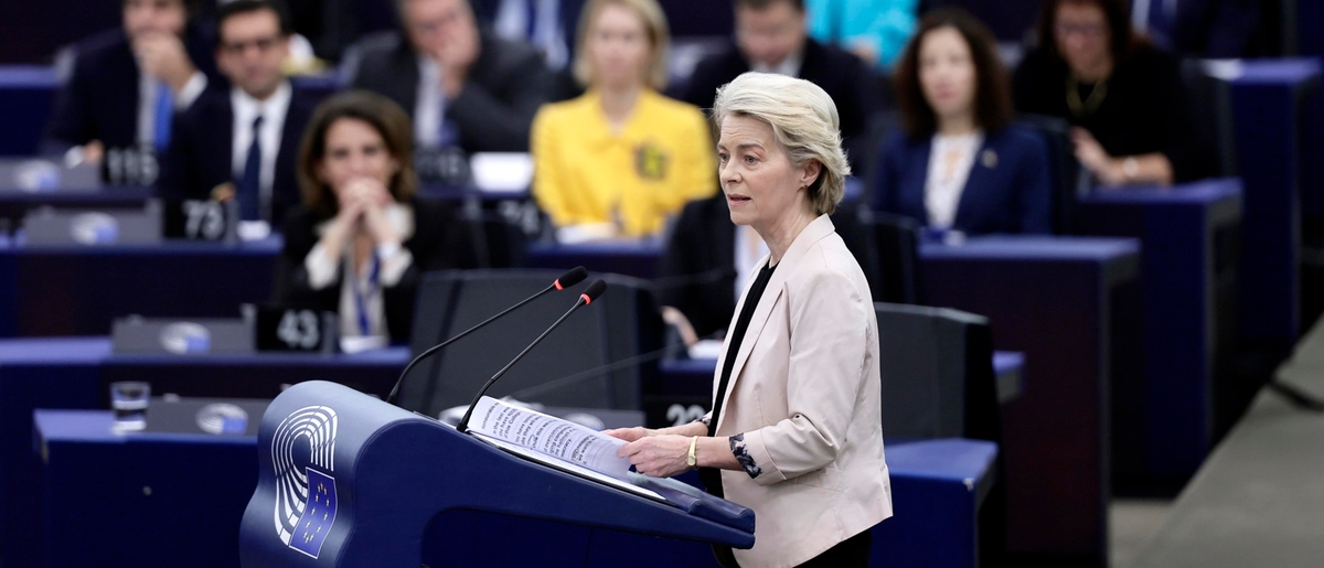 Oggi il voto sulla nuova Commissione Ue. Von der Leyen: “E’ la squadra giusta per questo momento della storia”