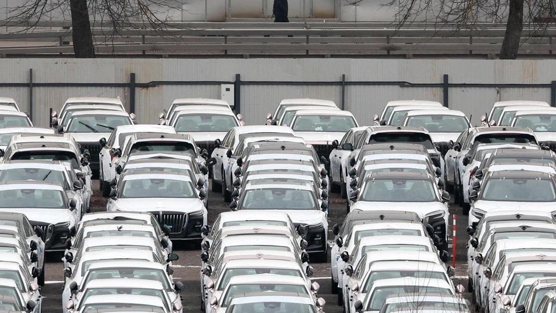 Immatricolazioni auto in calo del 6,3% a febbraio 2024 in Italia