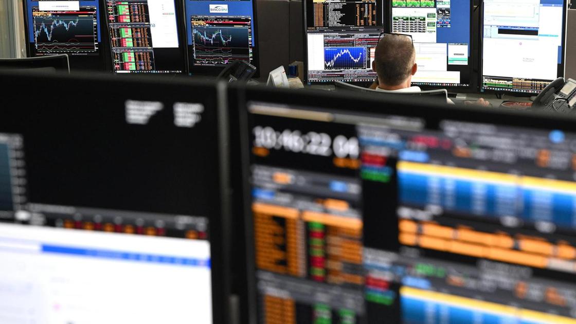 Lo spread tra Btp e Bund apre stabile a 128 punti