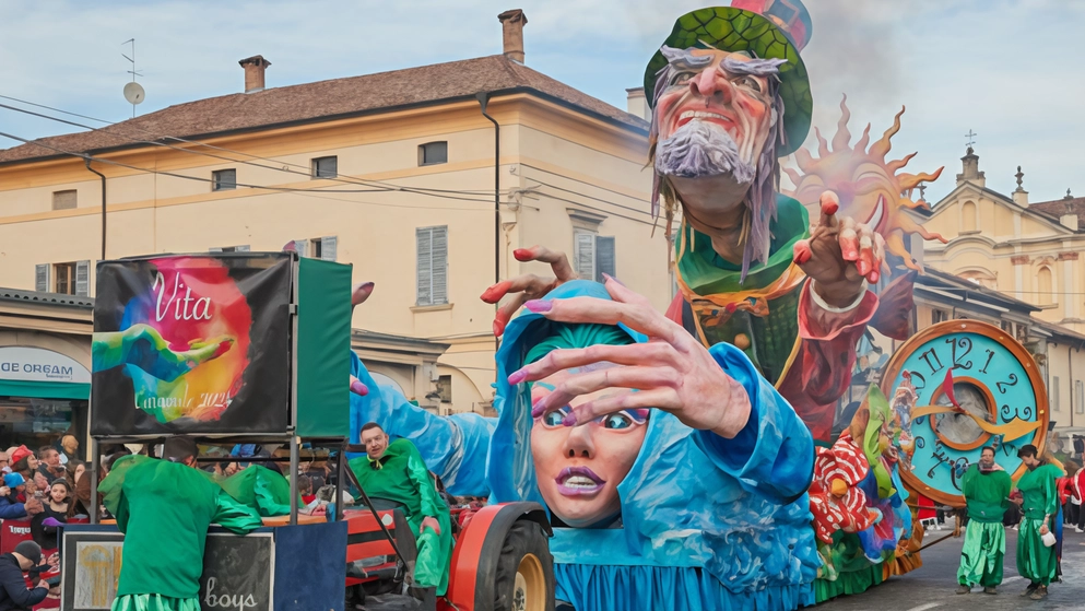 Anche la Lombardia fa rima con Carnevale, tra sfilate di carri, musica e dolci tipici. E allora pronti ad un...