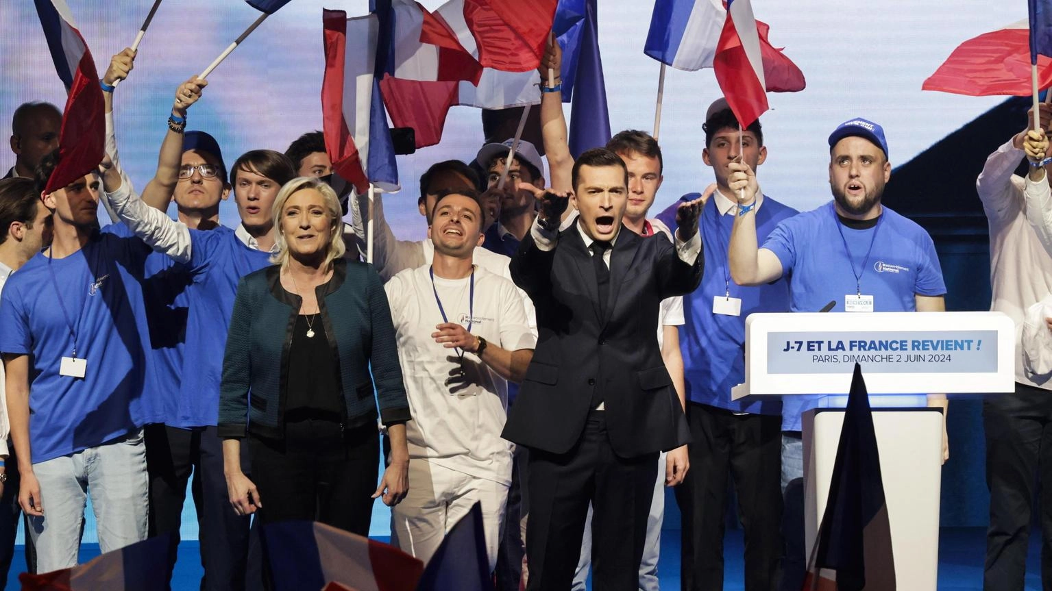 Stravince il partito di Le Pen in Francia, crolla Macron