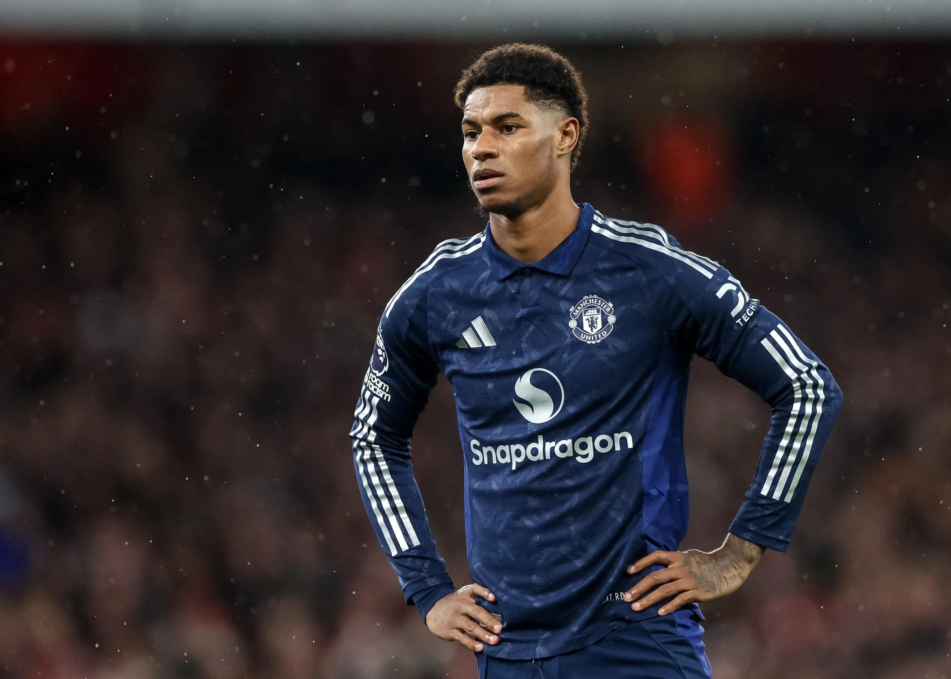 Rashford esordisce con l'Aston Villa. Sancho su Instagram: “Libertà”