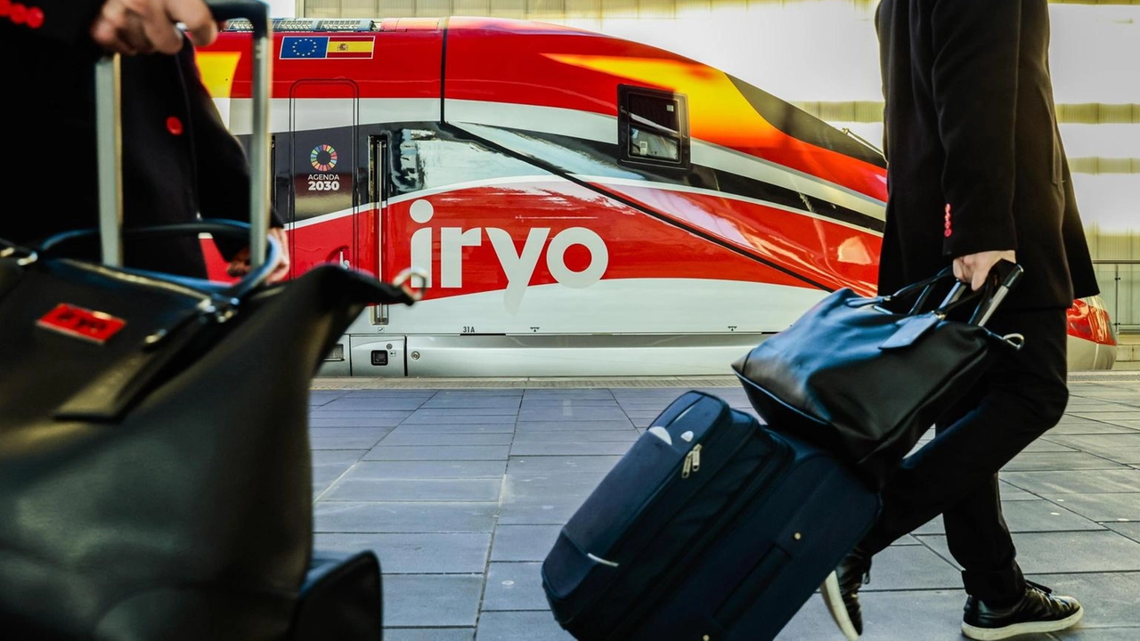 Trenitalia e Ita Airways offrono viaggi integrati treno+aereo tra Spagna e Italia, puntando su intermodalità e sostenibilità.