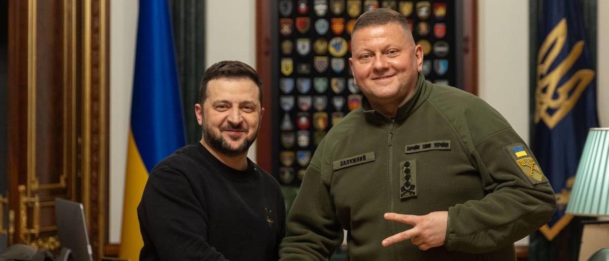 Dalla gloria al rischio esilio, Zelensky sempre più solo. Ora teme il rivale Zaluzhny