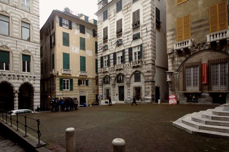 Piazza San Matteo a Genova