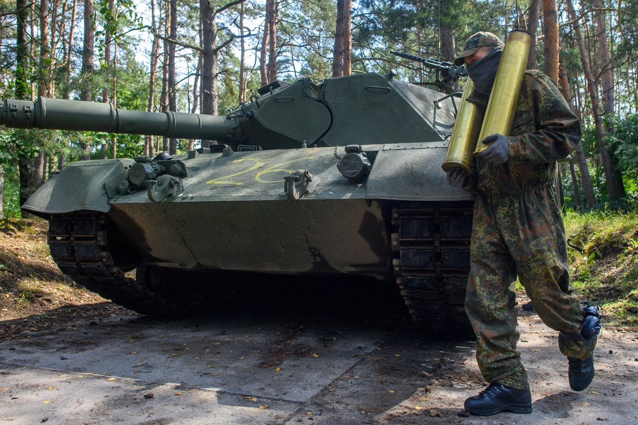 Un carro armato Leopard dell'esercito ucraino