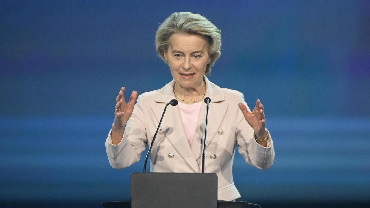 Ursula von der Leyen critica i dazi degli Stati Uniti su acciaio e alluminio europei e annuncia contromisure per proteggere l'economia UE.