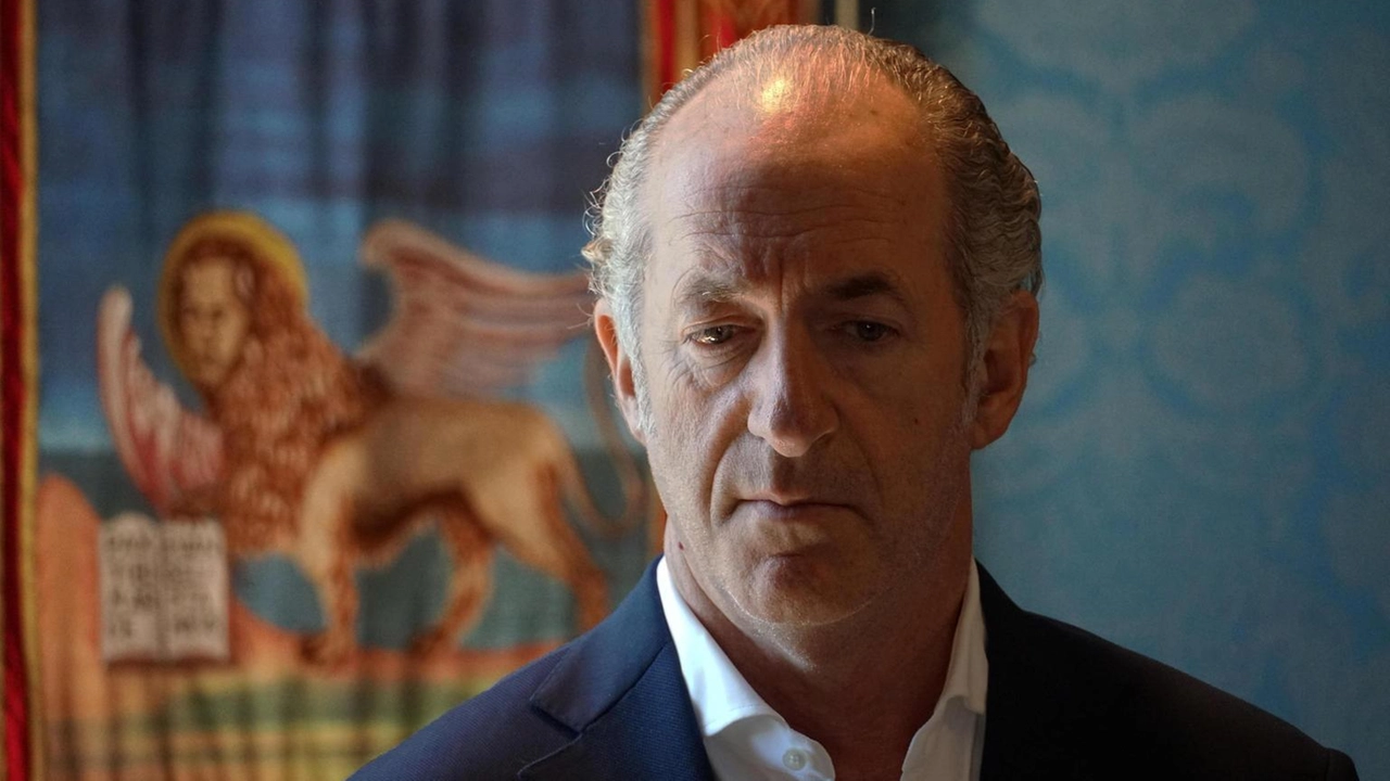 Il presidente del Veneto, Luca Zaia, sottolinea l'importanza dei cittadini prima del partito per le prossime regionali.