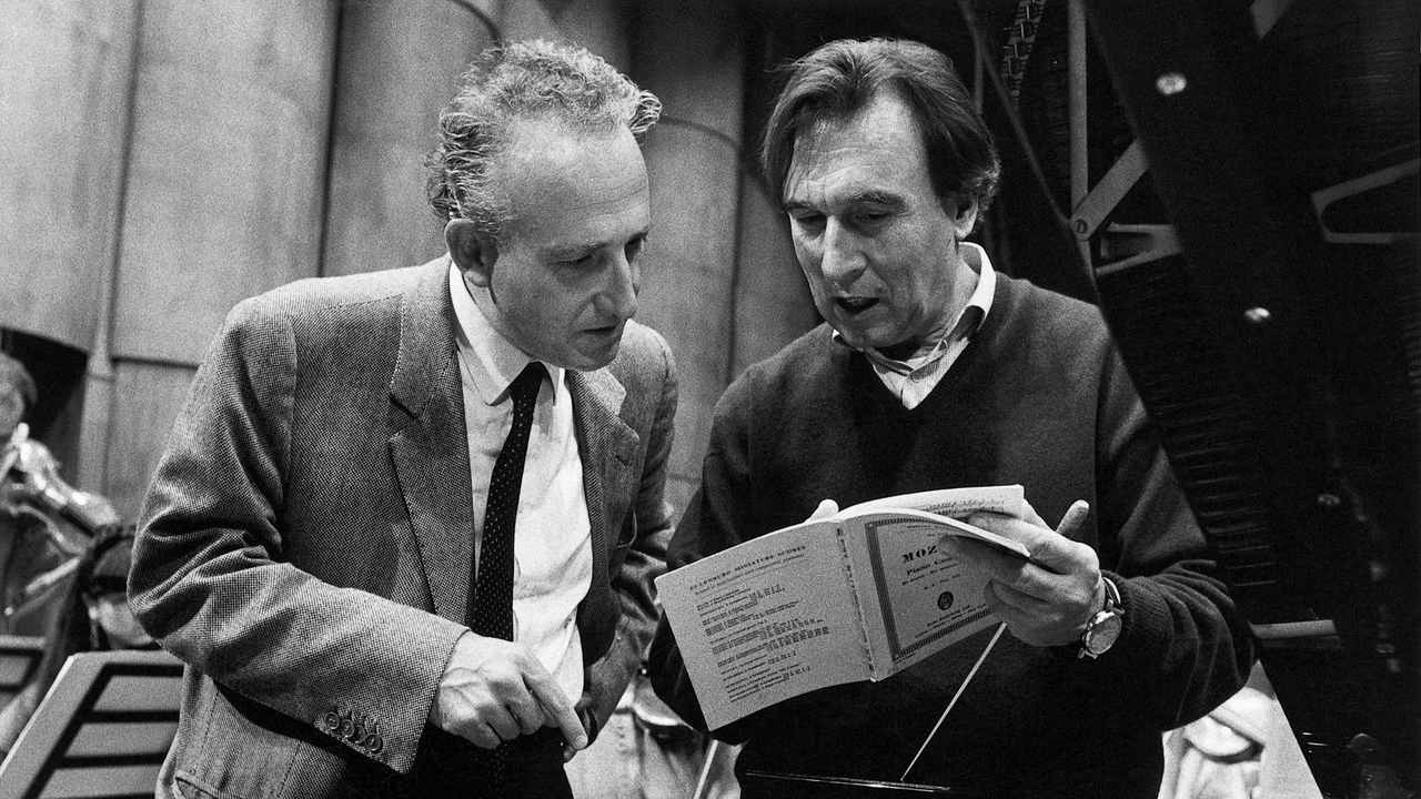 Una foto d'epoca di Maurizio Pollini con Carlo Abbado