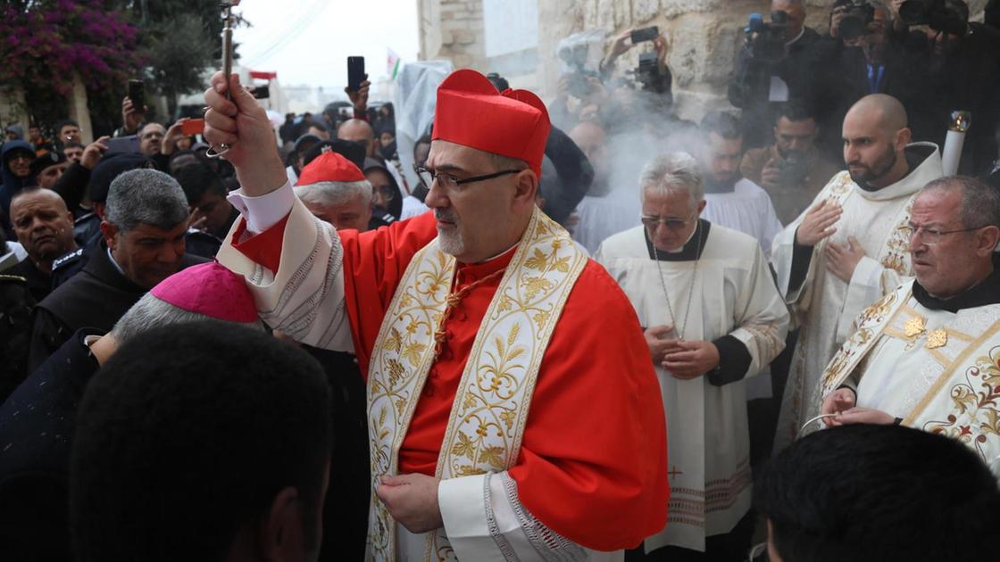 Il Patriarca di Gerusalemme visita Gaza per il Natale