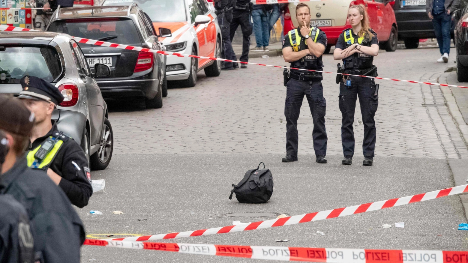 La polizia spara a un uomo armato di ascia e molotov ad Amburgo, vicino alla stadio dove sta per giocarsi Polonia-Olanda di Euro 2024 (Afp)