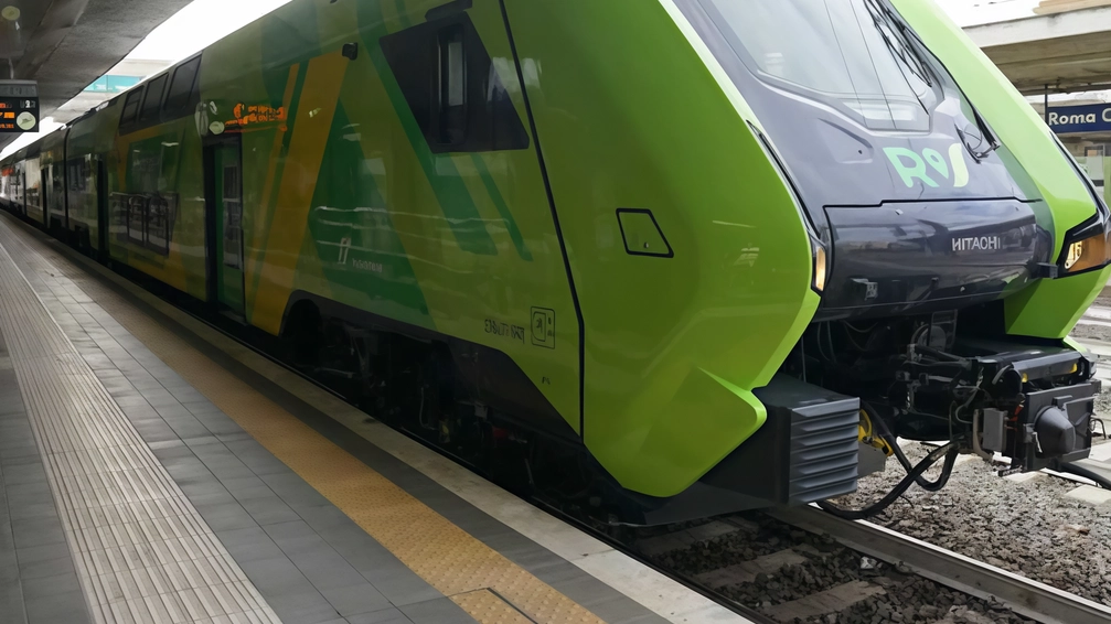 Il nuovo brand 'Regionale' di Trenitalia promuove sostenibilità e innovazione nel trasporto ferroviario regionale, con nuovi treni e servizi all'avanguardia. Un investimento di oltre 7 miliardi di euro per il rinnovo della flotta entro il 2027.