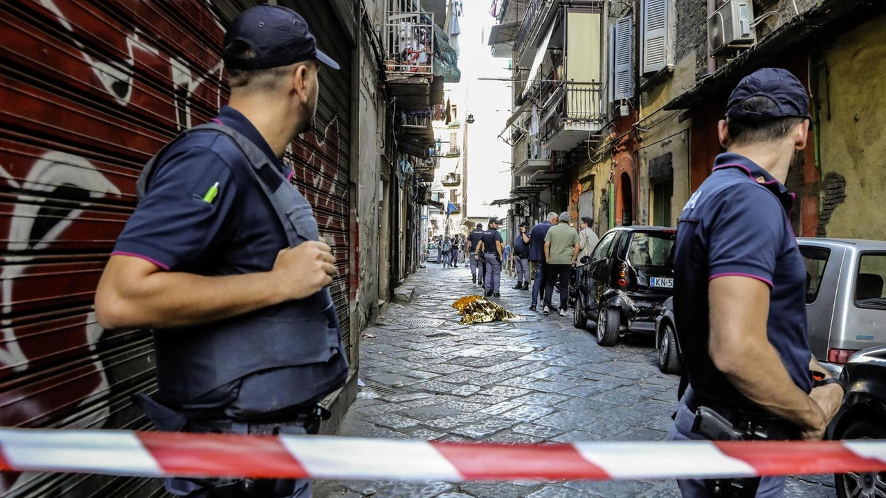 Arrestato un parente dell'uomo, l'omicidio avvenuto a Napoli