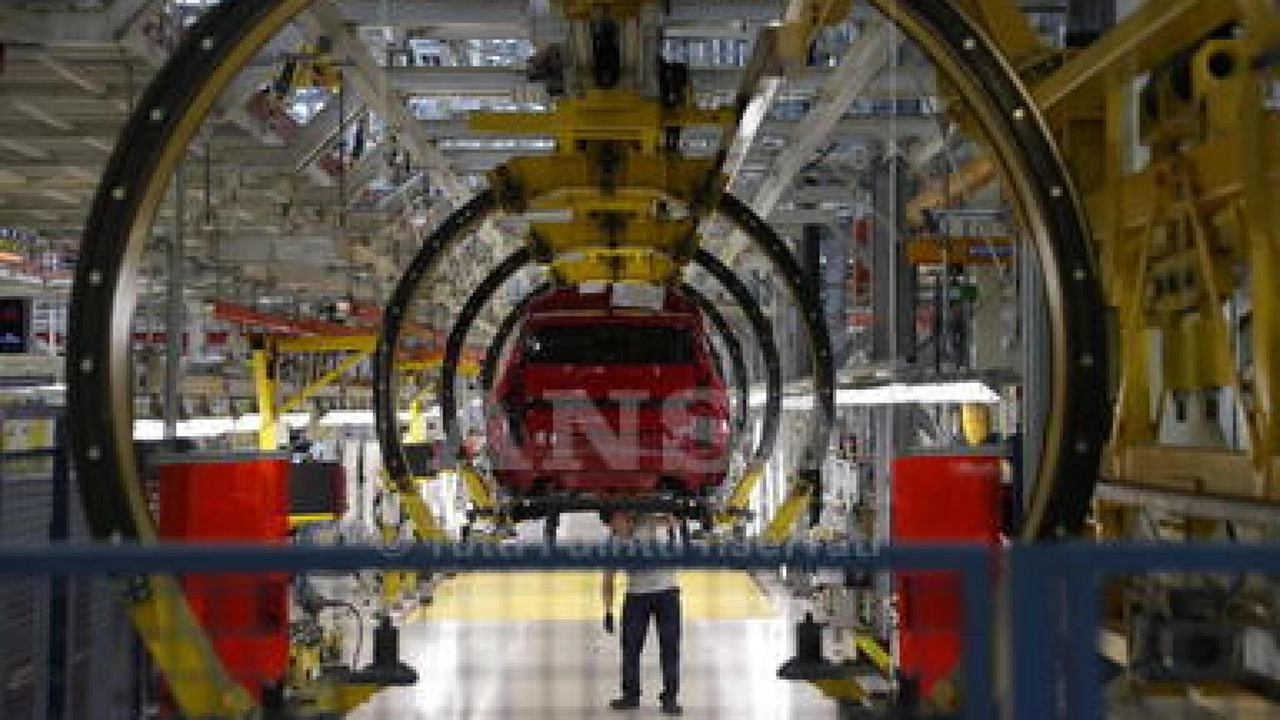 Il mercato auto italiano inizia il 2025 con un calo del 5,86% nelle immatricolazioni di gennaio. Stellantis segna una flessione del 15,8%.