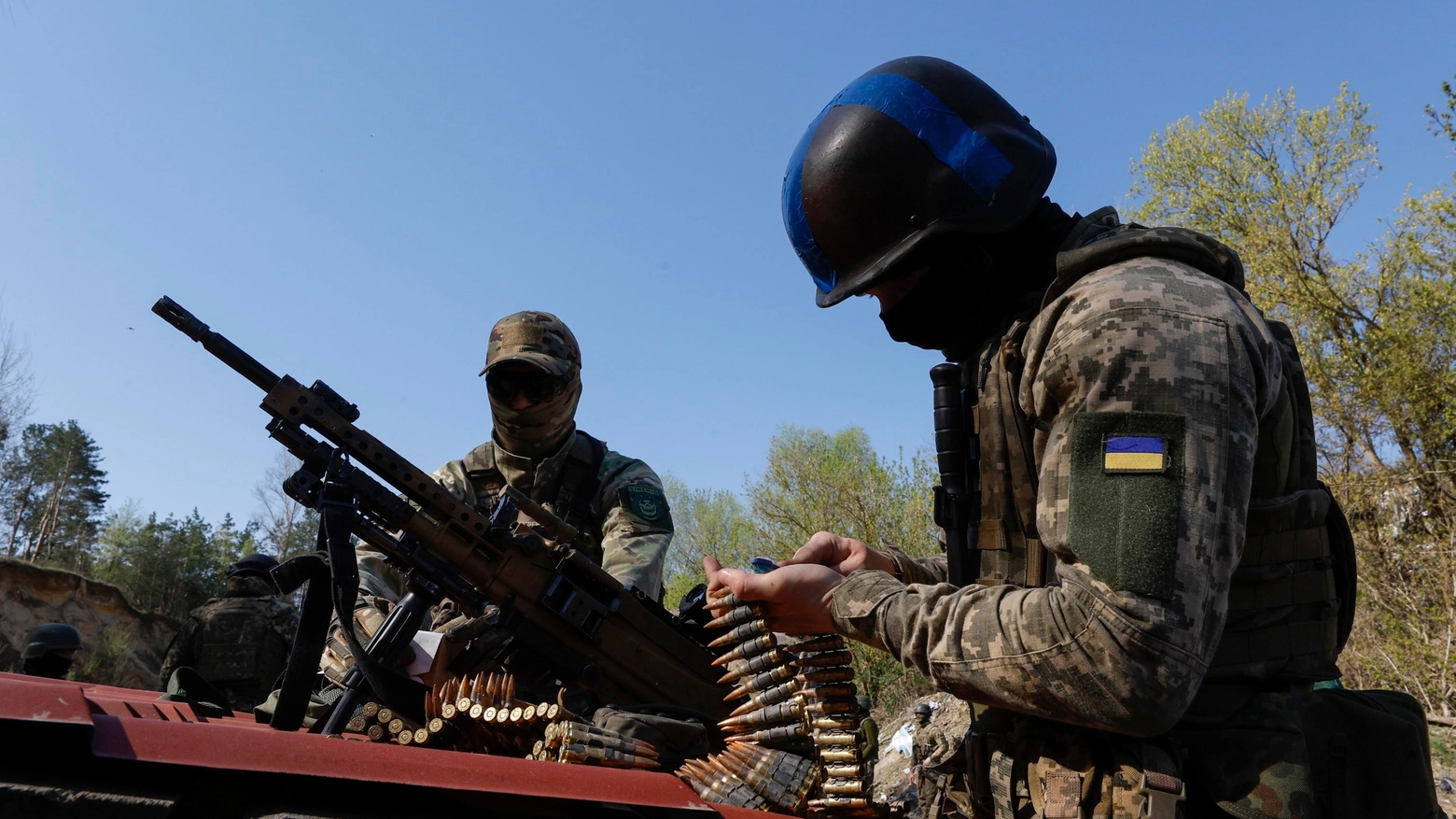 Militari in azione negli attacchi in Ucraina