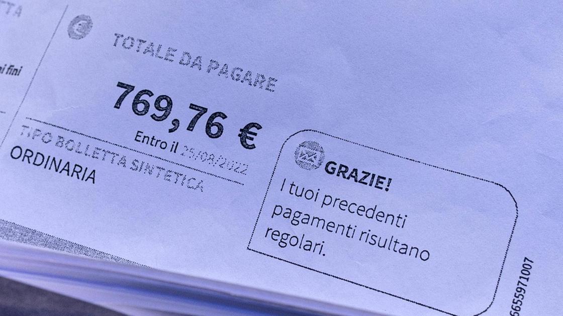 Come ottenere il bonus bollette 2025 contro il caro energia: i dubbi e i limiti Isee