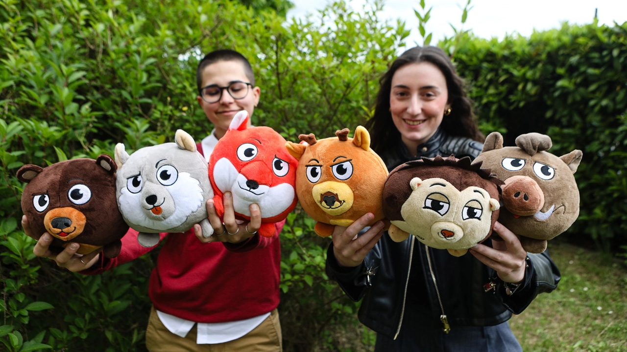 Cucciolini in regalo con il Carlino: da sabato si possono ritirare i nostri peluches sostenibili