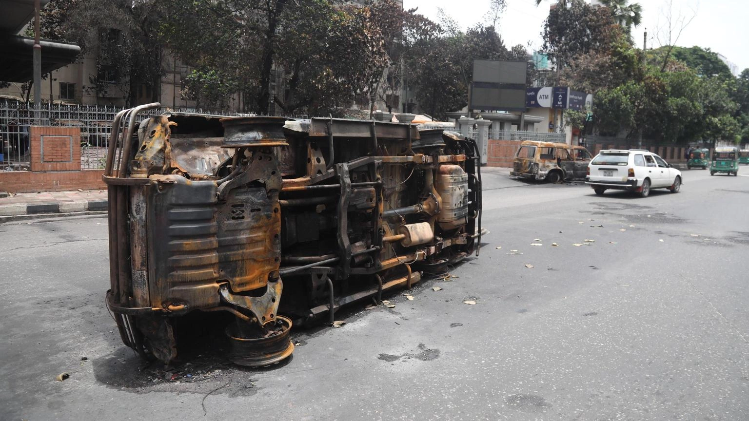 Bangladesh, oltre 500 arrestati a Dacca, 163 i morti