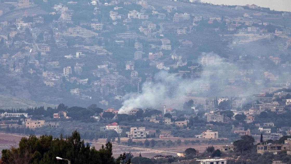 Israele colpisce obiettivi di Hezbollah nel sud del Libano: violati accordi