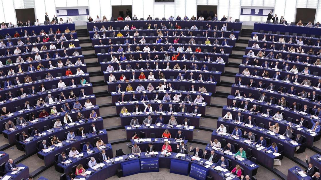 Eurocamera, si al sostegno al piano per il riarmo dell